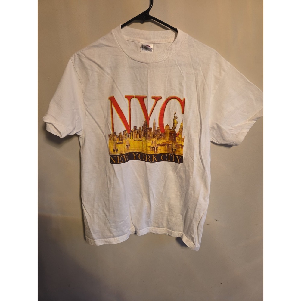 Vintage New York City Delta Pro Weights Medium Graphic T Shirt